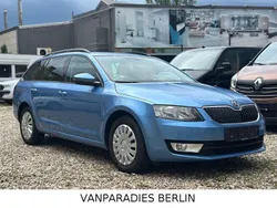 Blau Gebraucht 2015 Skoda Octavia Ambition Kombi | 13.800 € (Fairer Preis)
