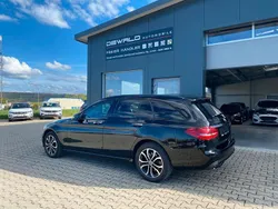 Ung. schwarz unilack Gebraucht 2020 Mercedes C300 Avantgarde Kombi | 23.900 € (Guter Preis)