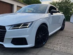 Weiß Gebraucht 2017 Audi TT Competition Coupé | 25.900 € (Etwas zu teuer)