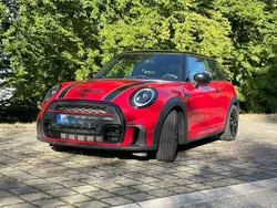 Rot Gebraucht 2022 Mini John Cooper Works Kleinwagen | 31.200 € (Fairer Preis)