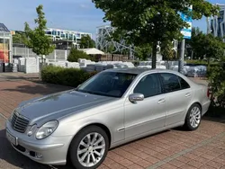Silber Gebraucht 2003 Mercedes E240 Classic Limousine | 4.000 € (Guter Preis)