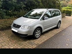 Grau Gebraucht 2004 VW Touran Van / Kleinbus | 3.000 € (Fairer Preis)