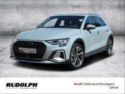 Grau Gebraucht 2024 Audi A3 Ambiente Limousine | 34.460 € (Guter Preis)