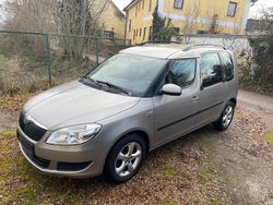 Beige Gebraucht 2012 Skoda Roomster Van / Kleinbus | 3.450 €