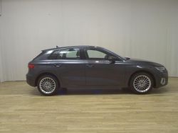 Grau Gebraucht 2022 Audi A3 Advanced | 18.980 € (Superpreis)