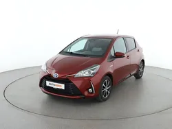 Rot Gebraucht 2017 Toyota Yaris Team Limousine | 13.940 € (Etwas zu teuer)