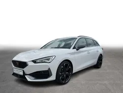 Weiß Gebraucht 2022 Seat Leon Kombi | 23.870 € (Fairer Preis)