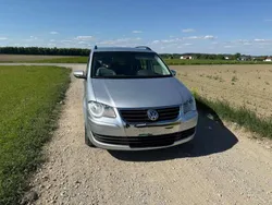 Silber Gebraucht 2010 VW Touran Trendline Van / Kleinbus | 8.700 € (Teuer)