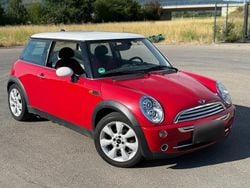 Rot Gebraucht 2005 Mini Cooper Kleinwagen | 3.750 €