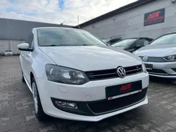 Weiß Gebraucht 2014 VW Polo Life Kleinwagen | 7.399 € (Fairer Preis)