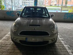 Silber Gebraucht 2009 Mini John Cooper Works Kleinwagen | 8.000 €