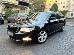 Schwarz Gebraucht 2011 Skoda Superb Kombi | 5.800 € (Guter Preis)
