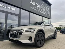 Siambeige metallic Gebraucht 2021 Audi e-tron SUV | 28.950 € (Fairer Preis)