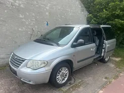 Silber Gebraucht 2006 Chrysler Voyager Van / Kleinbus | 999 € (Superpreis)