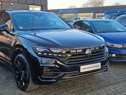 Deep black perleffekt Gebraucht 2019 VW Touareg Style SUV | 51.900 € (Fairer Preis)
