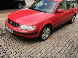Rot Gebraucht 1997 VW Passat Kombi | 2.390 € (Teuer)