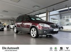 Rot Gebraucht 2011 Skoda Roomster Scout Plus Edition Kombi | 9.980 € (Etwas zu teuer)