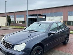 Blau Gebraucht 2001 Mercedes C180 Limousine | 3.200 € (Fairer Preis)