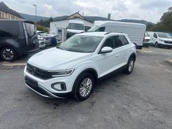 Pure white Gebraucht 2023 VW T-Roc Life SUV | 19.299 € (Guter Preis)