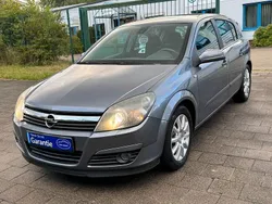 Grau Gebraucht 2004 Opel Astra Elegance Limousine | 1.990 € (Fairer Preis)