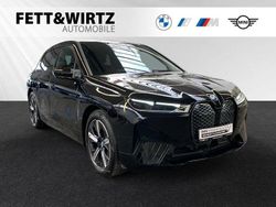 Saphirschwarz metallic Gebraucht 2022 BMW iX Sport Line SUV | 44.790 € (Fairer Preis)