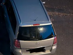Gold Gebraucht 2006 Opel Zafira Van / Kleinbus | 1.500 € (Guter Preis)