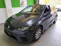 Grau Gebraucht 2023 Seat Ibiza Style Limousine | 16.790 € (Fairer Preis)