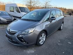 Grau Gebraucht 2016 Opel Zafira Tourer Van / Kleinbus | 6.090 € (Superpreis)