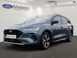 Chromablau metallic Gebraucht 2024 Ford Focus ST-Line Kombi | 33.300 € (Teuer)