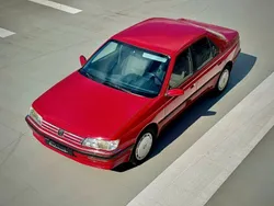 Rot Gebraucht 1992 Peugeot 605 Limousine | 4.950 €