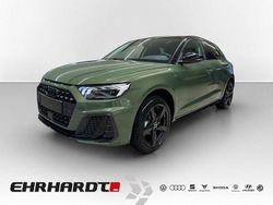 Distriktgrün metallic Neu 2025 Audi A1 Sportback S-Line Kleinwagen | 28.490 € (Fairer Preis)