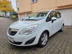 Weiß Gebraucht 2013 Opel Meriva Selection Van / Kleinbus | 6.600 € (Guter Preis)