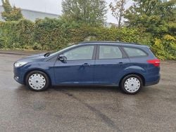 Blau Gebraucht 2016 Ford Focus Trend Kombi | 6.599 € (Guter Preis)