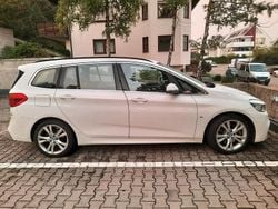 Weiß Gebraucht 2017 BMW 220 Gran Tourer M Sport Van / Kleinbus | 20.500 € (Fairer Preis)