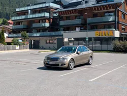 Andere außenfarben Gebraucht 2009 Mercedes C180 Limousine | 10.600 €