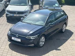 Deep black perleffekt Gebraucht 2023 VW Golf VIII Style Kombi | 26.900 € (Superpreis)