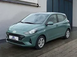 Grün Neu 2025 Hyundai i10 Select Kleinwagen | 15.990 € (Guter Preis)