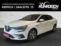 Weiß Gebraucht 2021 Renault Mégane IV Limousine | 19.289 €