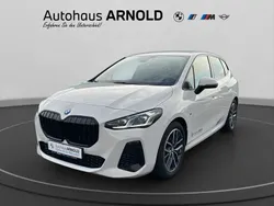 Alpinweiß uni Gebraucht 2023 BMW 220 Active Tourer Comfort Edition Van / Kleinbus | 32.350 € (Fairer Preis)