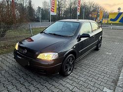 Schwarz Gebraucht 1999 Opel Astra Coupé | 1.990 € (Fairer Preis)