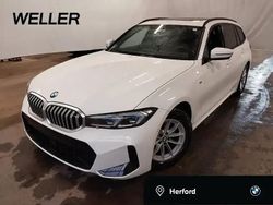 Alpinweiss iii (weiß) Gebraucht 2024 BMW 320 M Sport Kombi | 40.850 € (Fairer Preis)