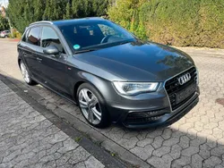 Grau Gebraucht 2014 Audi A3 S-Line Limousine | 9.449 € (Fairer Preis)