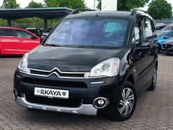 Schwarz Gebraucht 2014 Citroën Berlingo XTR Van / Kleinbus | 8.480 € (Etwas zu teuer)
