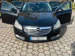 Schwarz Gebraucht 2010 Opel Insignia Kombi | 5.500 €