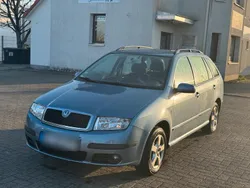 Blau Gebraucht 2006 Skoda Fabia Kombi | 1.000 € (Fairer Preis)