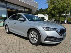 Silber Gebraucht 2020 Skoda Octavia First Edition Limousine | 22.900 € (Guter Preis)
