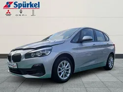 Silber Gebraucht 2018 BMW 218 Active Tourer Advantage Van / Kleinbus | 17.980 € (Fairer Preis)