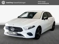Weiß Gebraucht 2024 Mercedes A200 Advanced Plus Limousine | 29.700 € (Guter Preis)