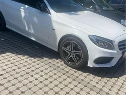 Weiß Gebraucht 2018 Mercedes C350e AMG line Kombi | 24.000 € (Fairer Preis)