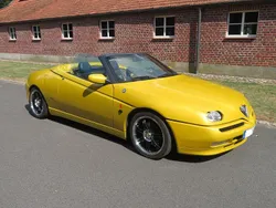 Gelb Gebraucht 1999 Alfa Romeo Spider Cabrio | 4.870 € (Fairer Preis)